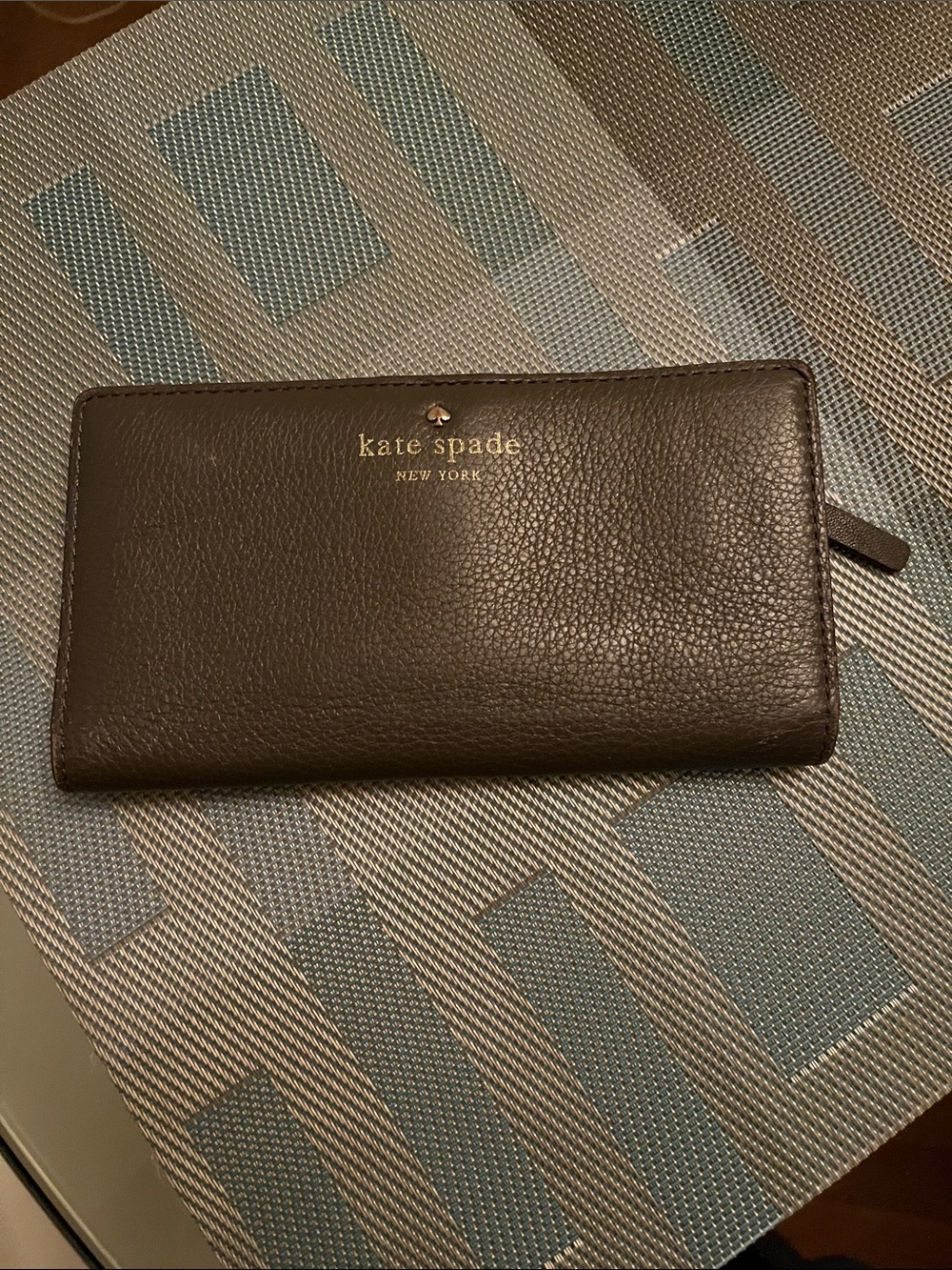 kate spade grey Leather Zip Around Card Holder with Gold Logo